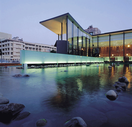 額敏也迷里廣場(chǎng)戶外LED大屏提升改造項(xiàng)目圖片