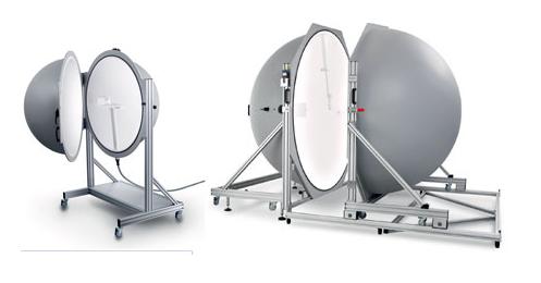 　　圖2.直徑1m的球體（左）是用于4π和2π幾何結(jié)構(gòu)中測(cè)量大多數(shù)LED和模塊的理想選擇。直徑2m的球體（右）適用于大型燈具和固態(tài)照明產(chǎn)品。  