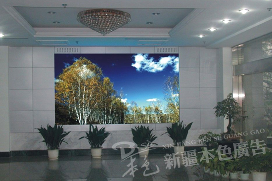 室內(nèi)全彩LED顯示屏圖片
