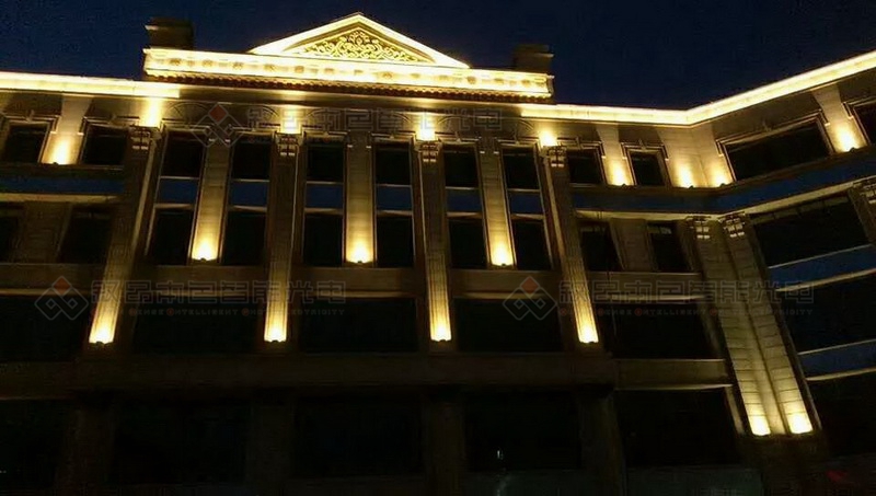 通嘉世紀(jì)城羅馬廣場(chǎng)LED亮化工程